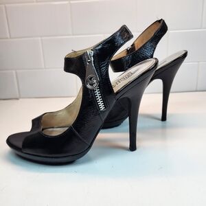 Michael Kors Black Leather Stilettos Zipper Accent Size 7.5